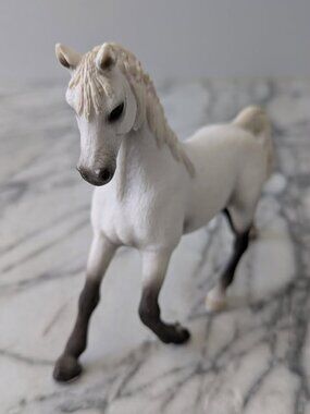 White horse Schleich figurine